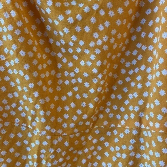 Small Yellow Dress - Picture 2 of 6